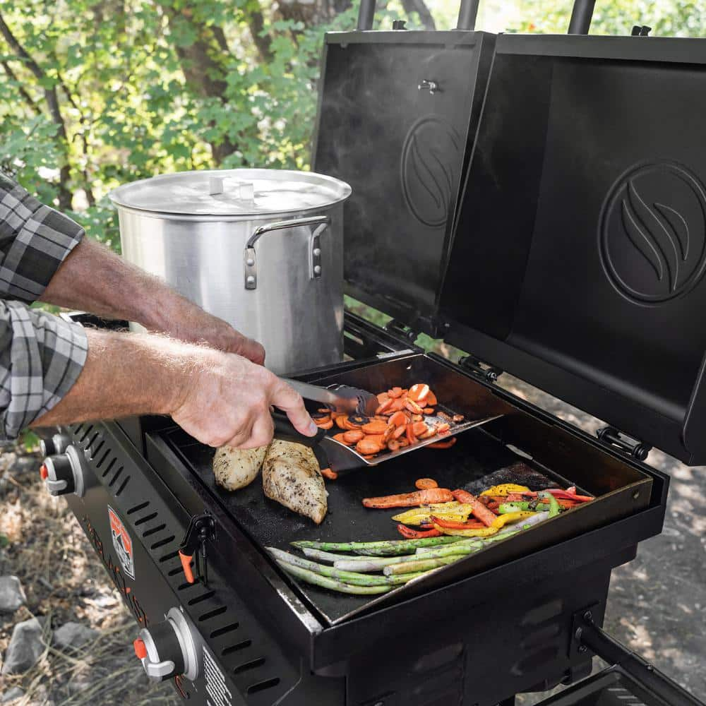 Blackstone On The Go Portable Gas Griddle and Grill in Black 1550