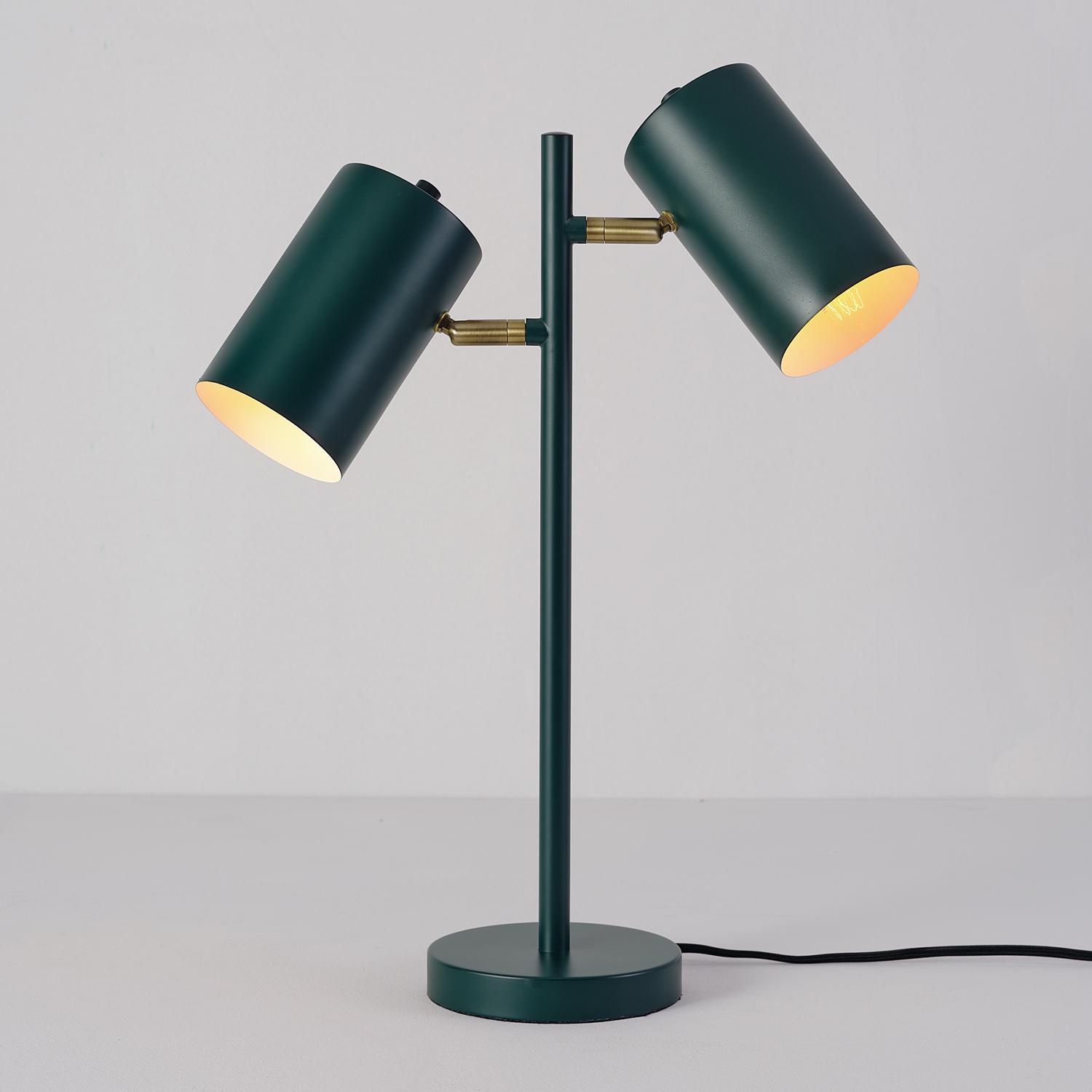 Globe Electric Pratt 20 2-Light Matte Forest Green Desk Lamp with Rotary Switch on Shades， 91000128