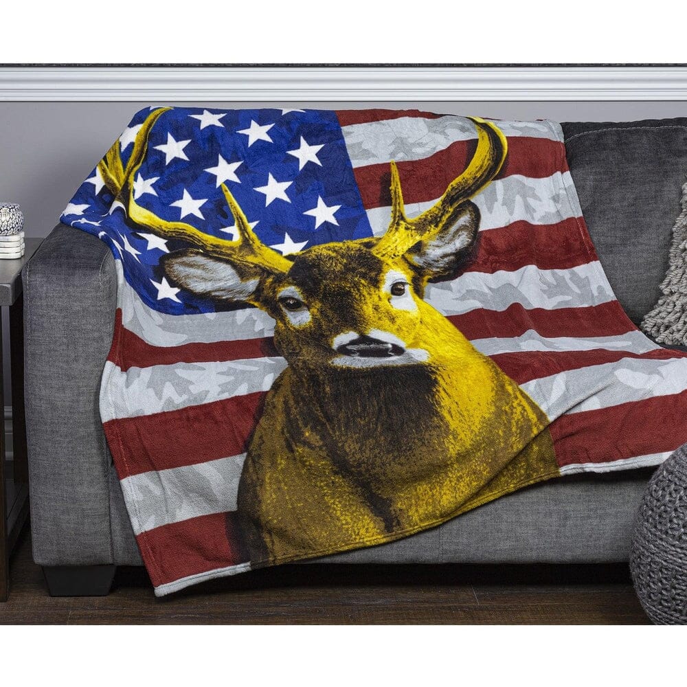 American Whitetail Deer Super Soft Plush Fleece Throw Blanket