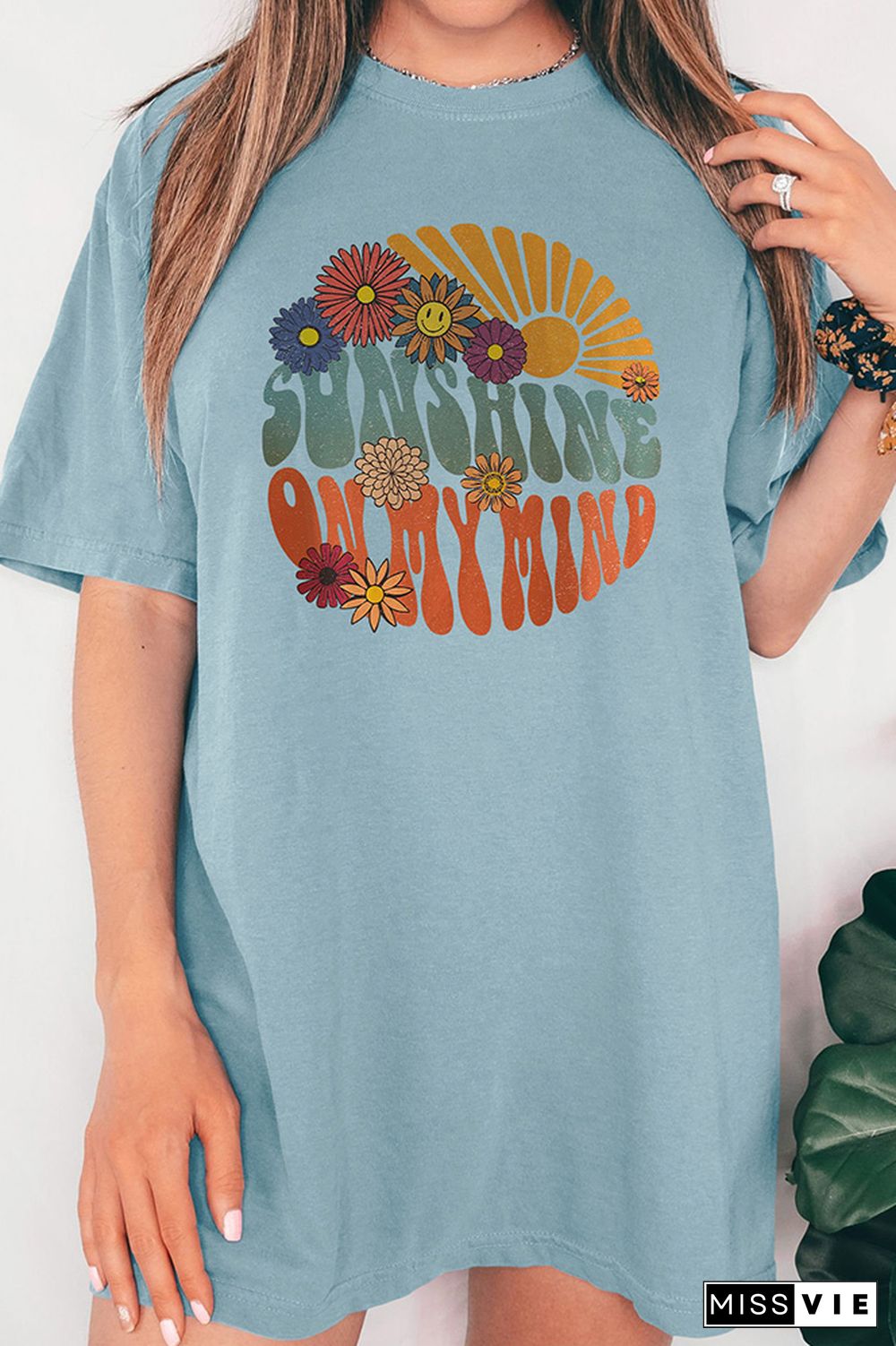 Vintage Sunshine Flower Graphic Tee