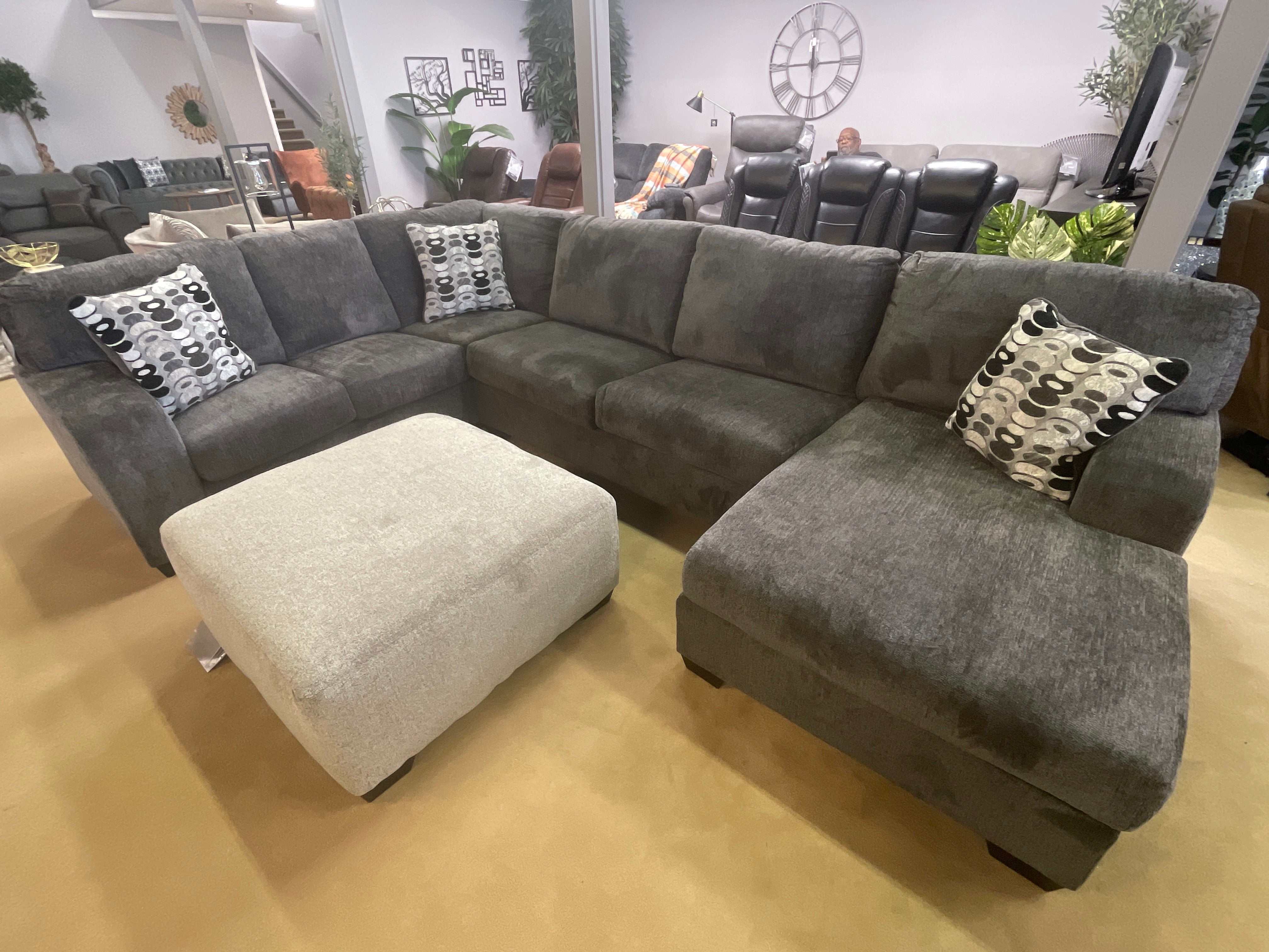 (Online Special Price) Ballinasloe Smoke 3pc Sectional w/ RAF Chaise