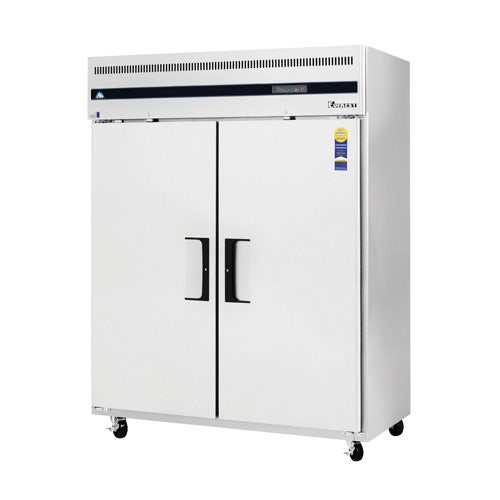 Everest ESWF2 Reach-In Freezer， 2 Section， W Doors