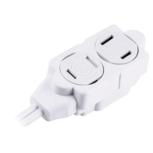 Ge 3 outlet Polarized Indoor Extension Cord With Twist to close Outlet Covers 6 Ft White 51937