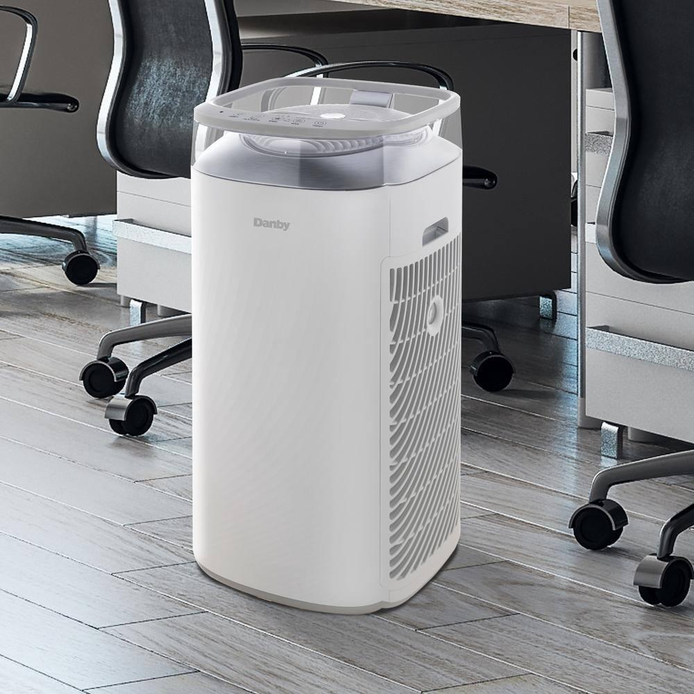 Danby 450 sq ft Portable Air Purifier with Filter in White