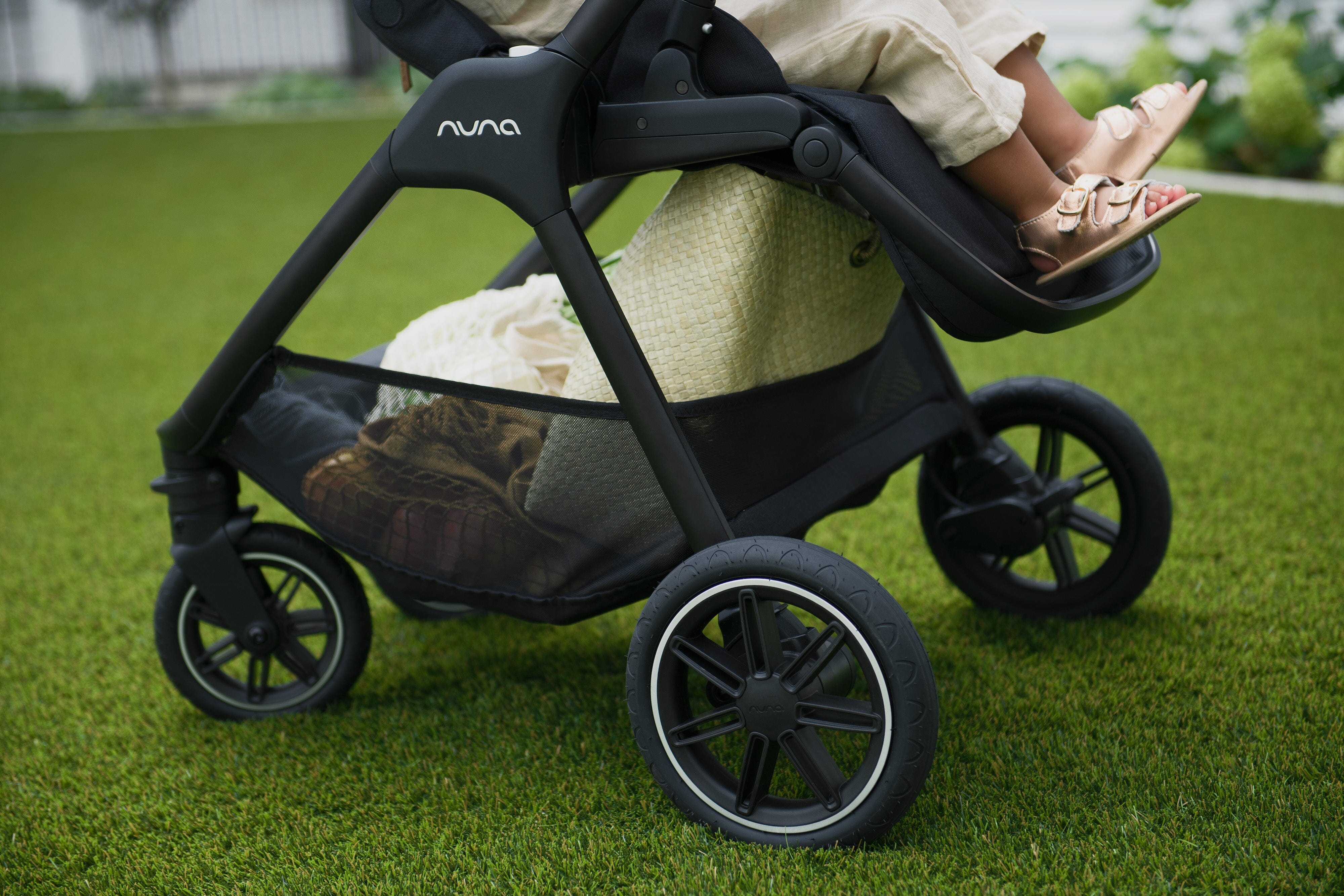 nuna-triv-stroller