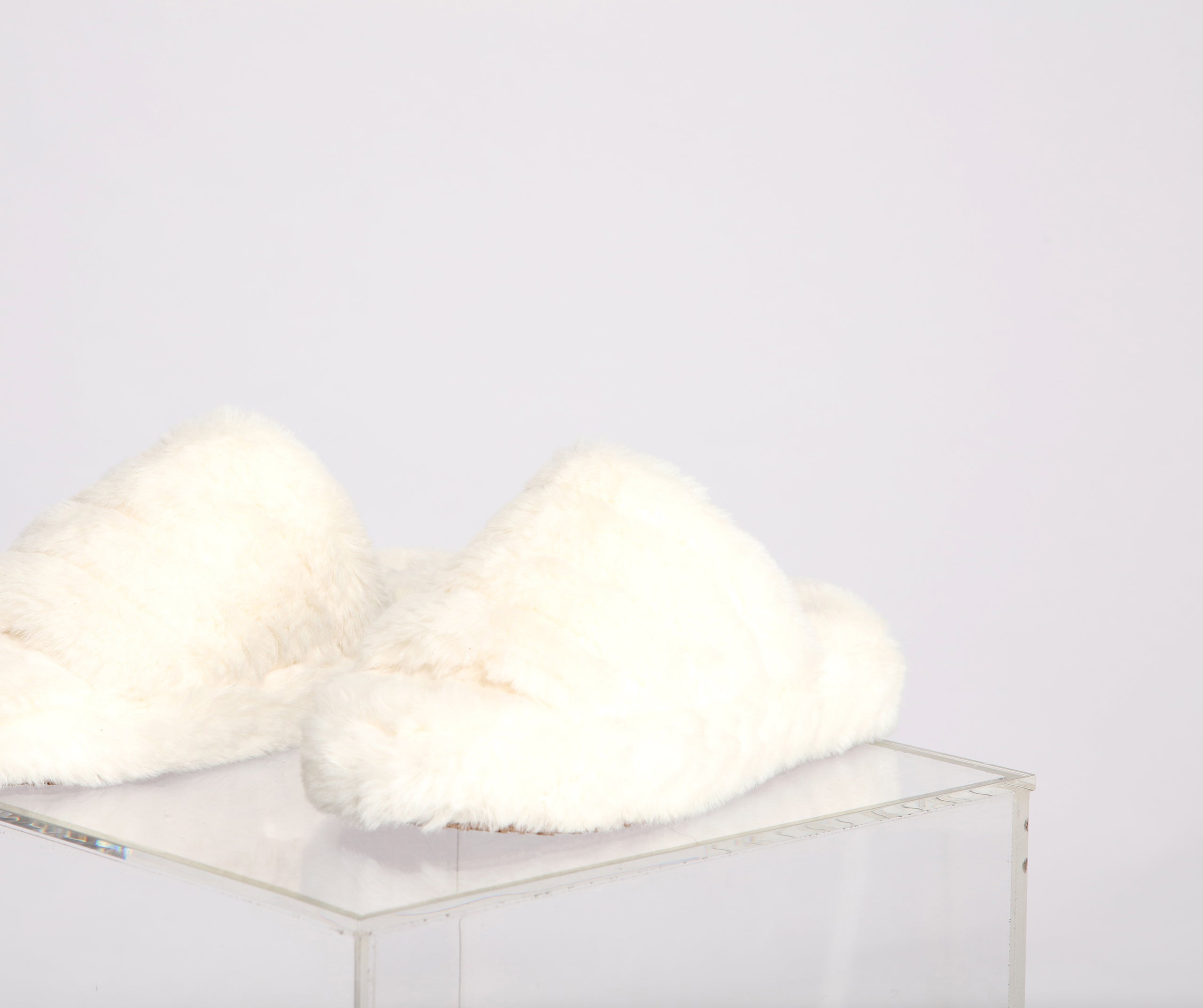 So Cozy Faux Fur Slides