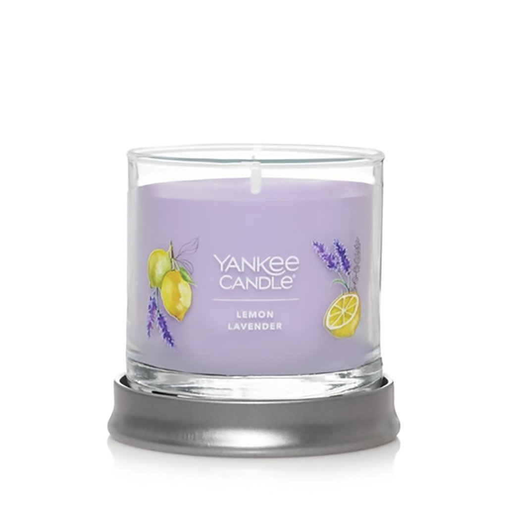 Yankee Candle  Signature Small Tumbler Candle in Lemon Lavender