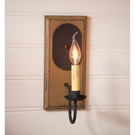 Irvin's Tinware 9191TPWD Wilcrest Sconce in Pearwo...