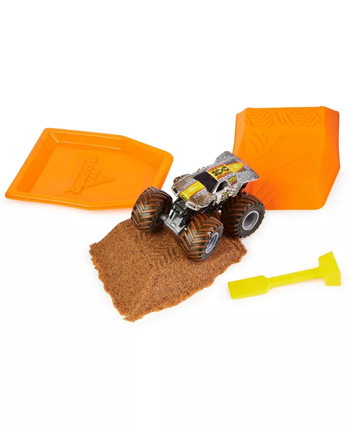 Monster Jam  Max D Kintic Dirt Sarter Set