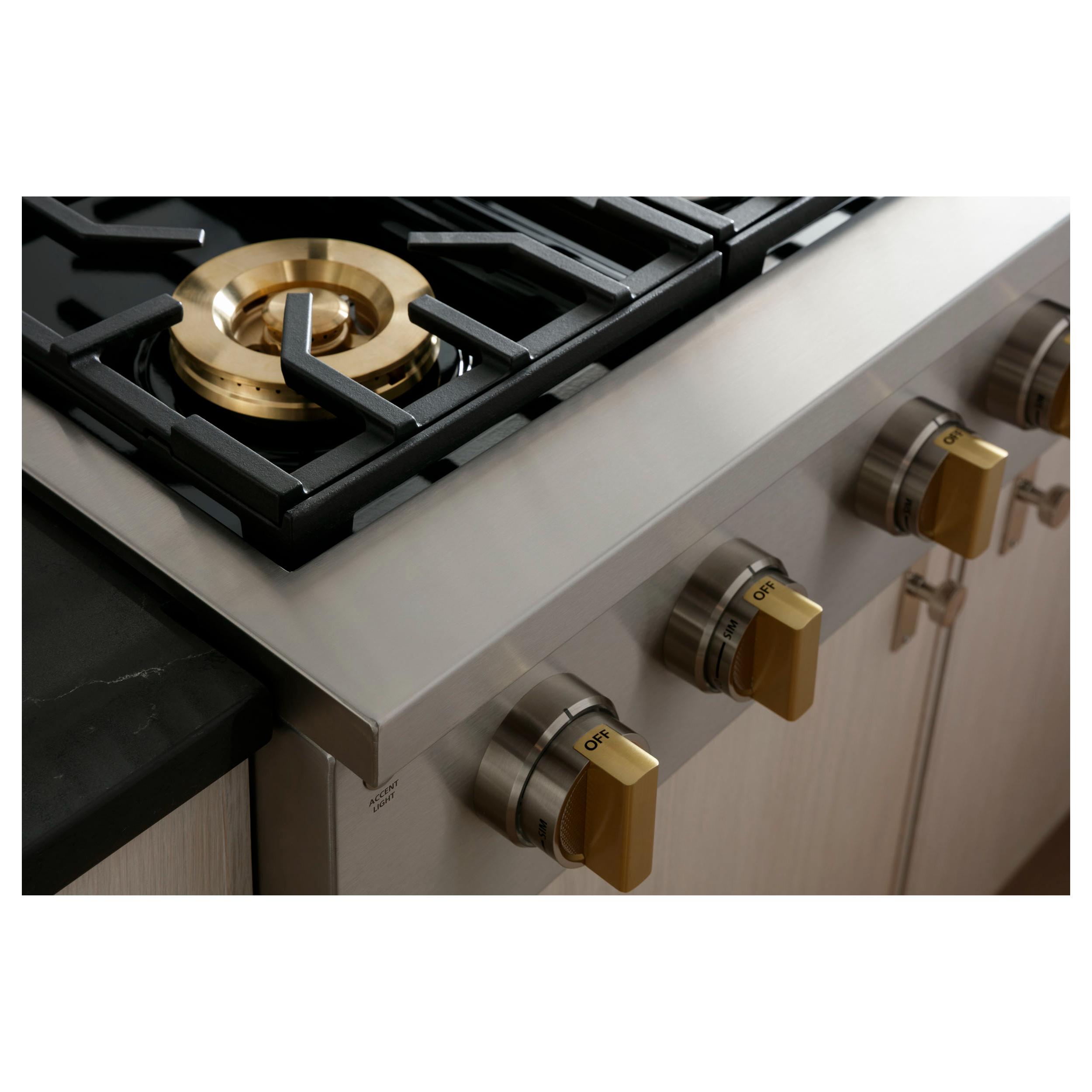 Monogram 36-inch Gas Rangetop with 6 Burners ZGU366NTSS