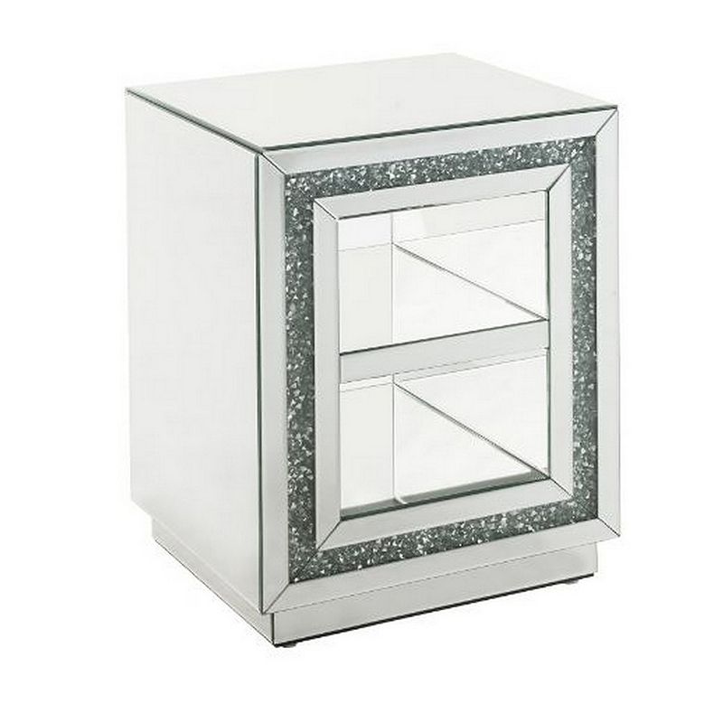 End Table with Mirror Framing and Faux Diamonds， Silver