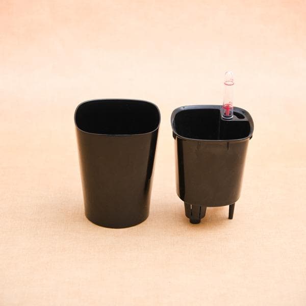 4 inch (10 cm) GW 03 Self Watering Round Plastic Planter (Black) (Set of 3)