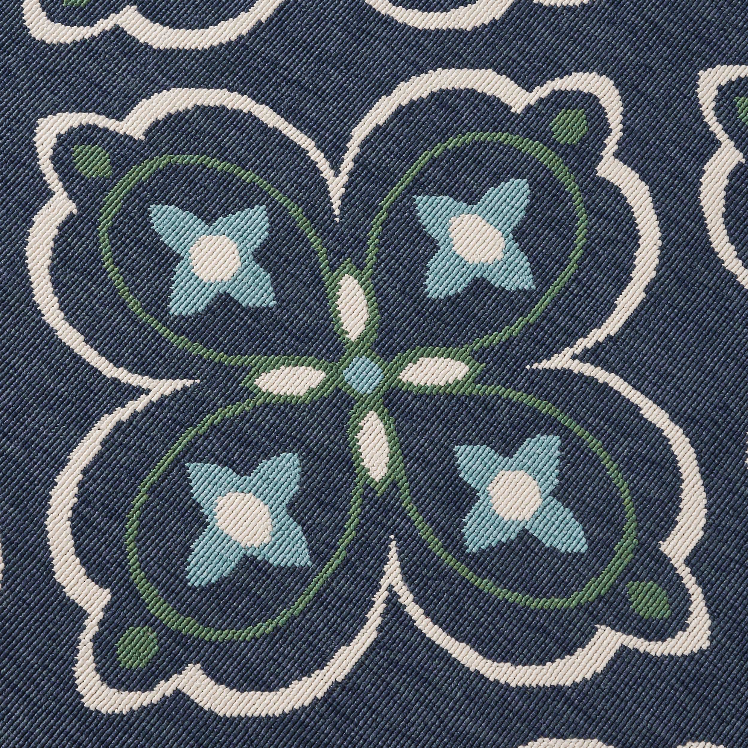 Tina Outdoor Medallion Area Rug, Blue and Green