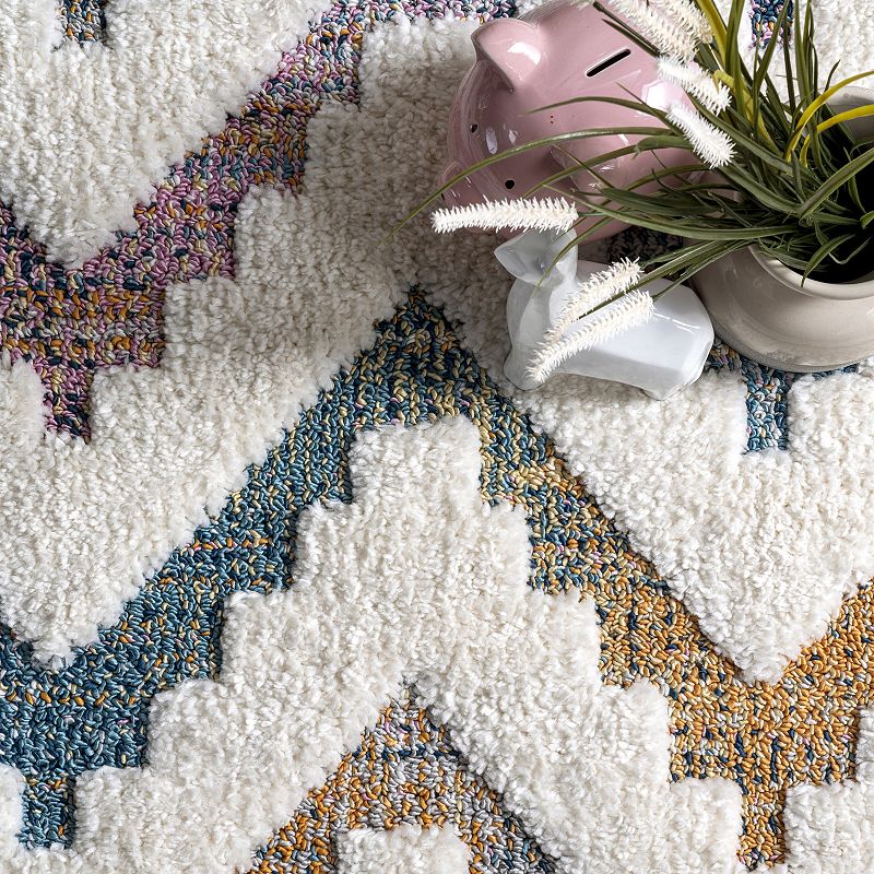 nuLoom Rumi High-Low Chevron Tassel Area Rug