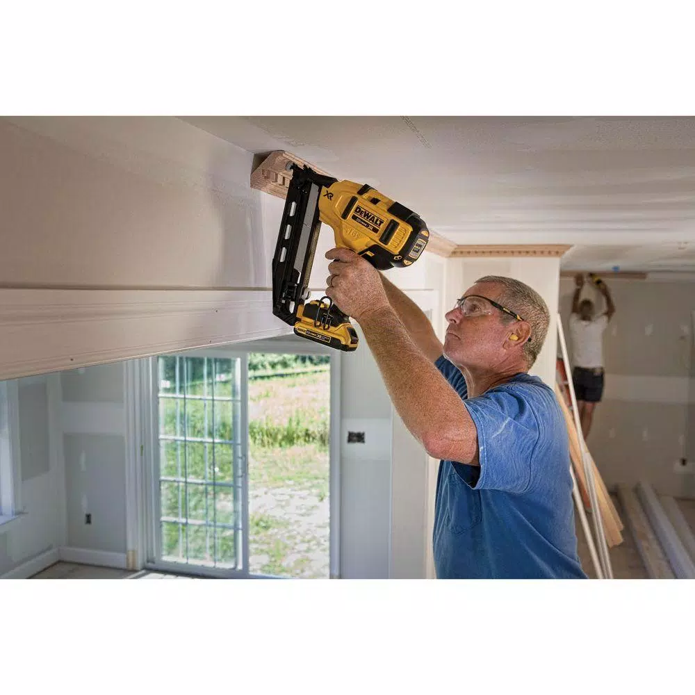 DEWALT 20-Volt Max 16-Gauge Cordless Angled Finish Nailer Kit and#8211; XDC Depot