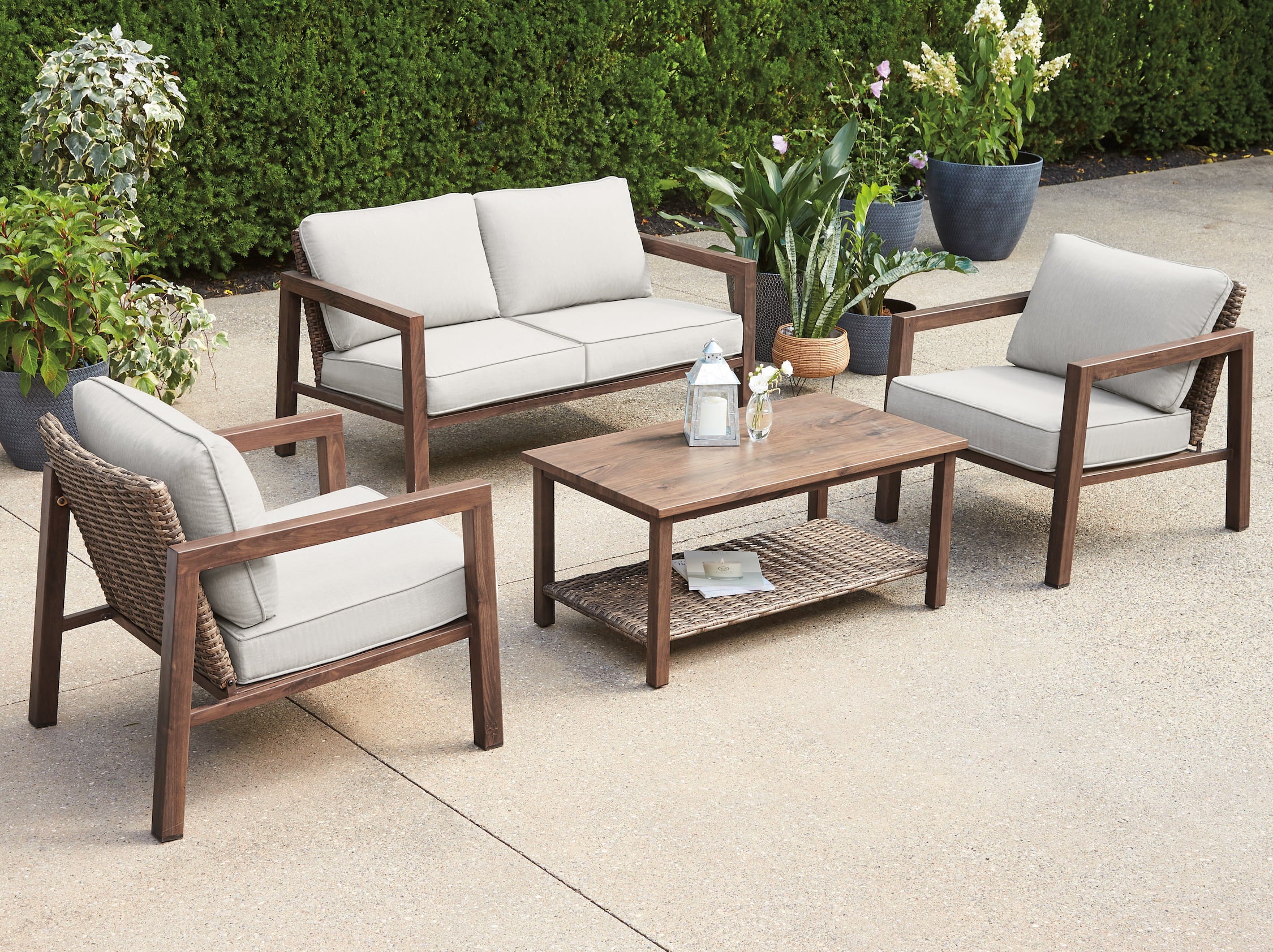 Better Homes and Gardens Willow Springs 4 Piece Conversation Set