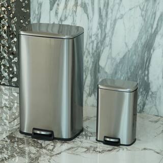 Innovaze 8 Gal30-Liter and 1.3 Gal5-Liter Fingerprint Free Stainless Steel Kitchen  Bathroom Rectangular Step-on Trash Can Set MGCS-AS1907