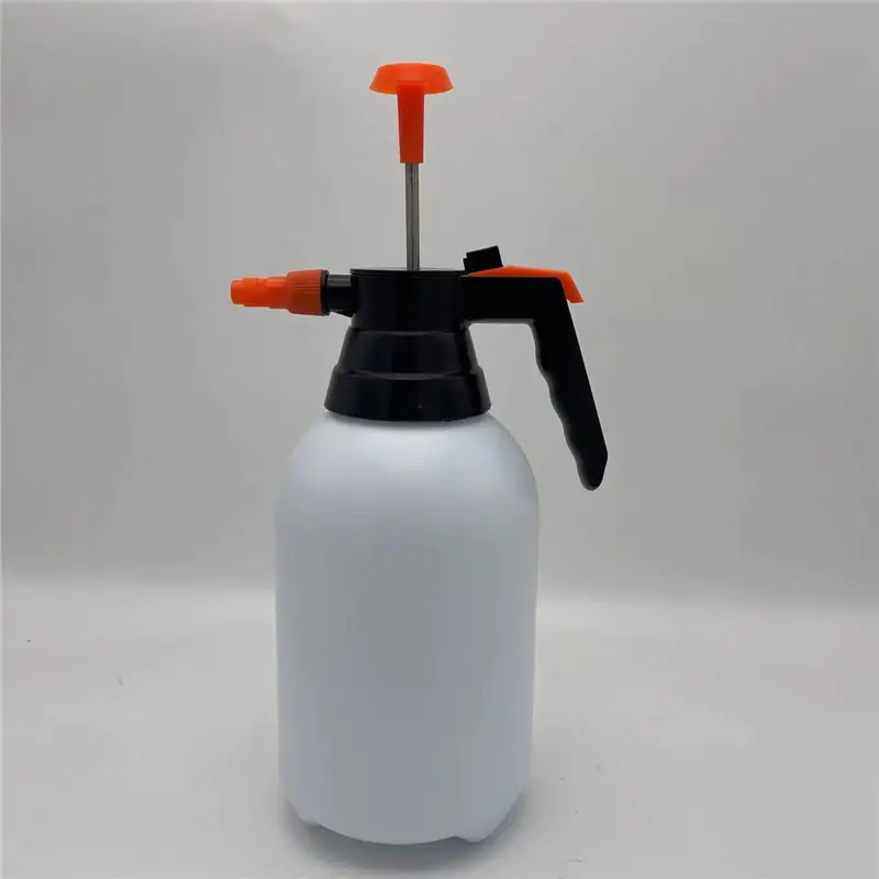 1.5L Large capacity durable home garden metal bar plastic spray bottle