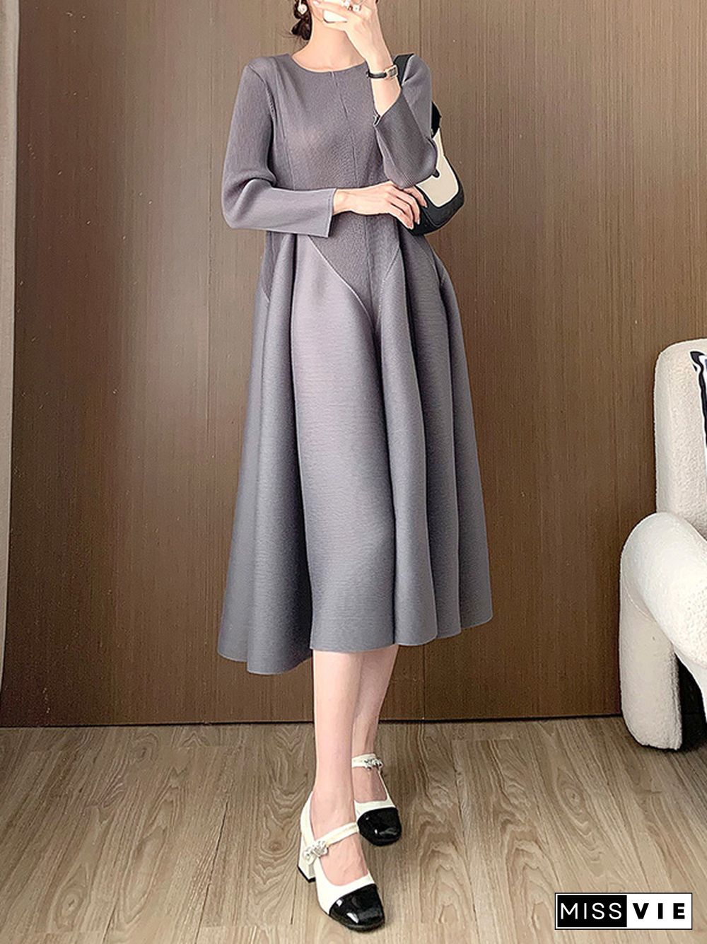 A-Line Loose Pleated Solid Color Split-Joint Round-Neck Midi Dresses