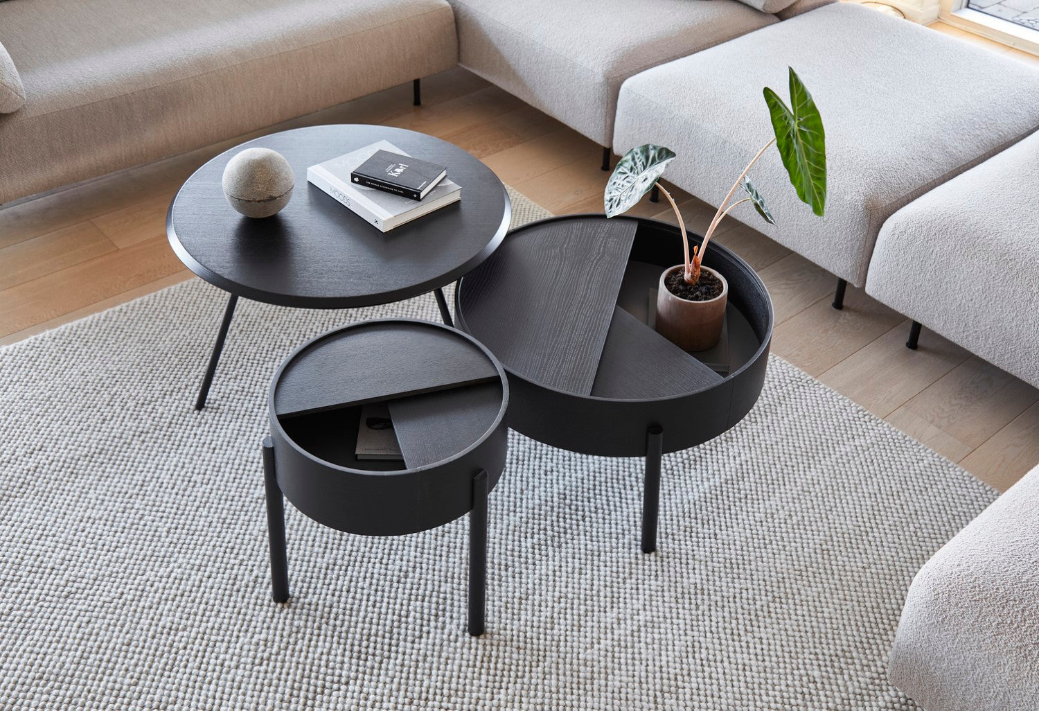 Arc Side Table