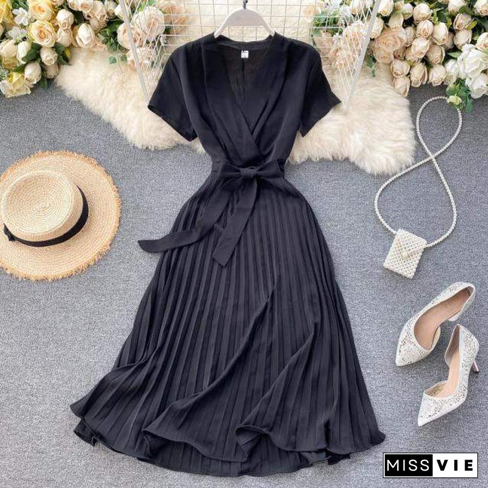 Autumn Fashion New Female Solid Pleated Dress Women V neck Short Sleeves Sashes Long Dresses Summer Streetwear Vintage