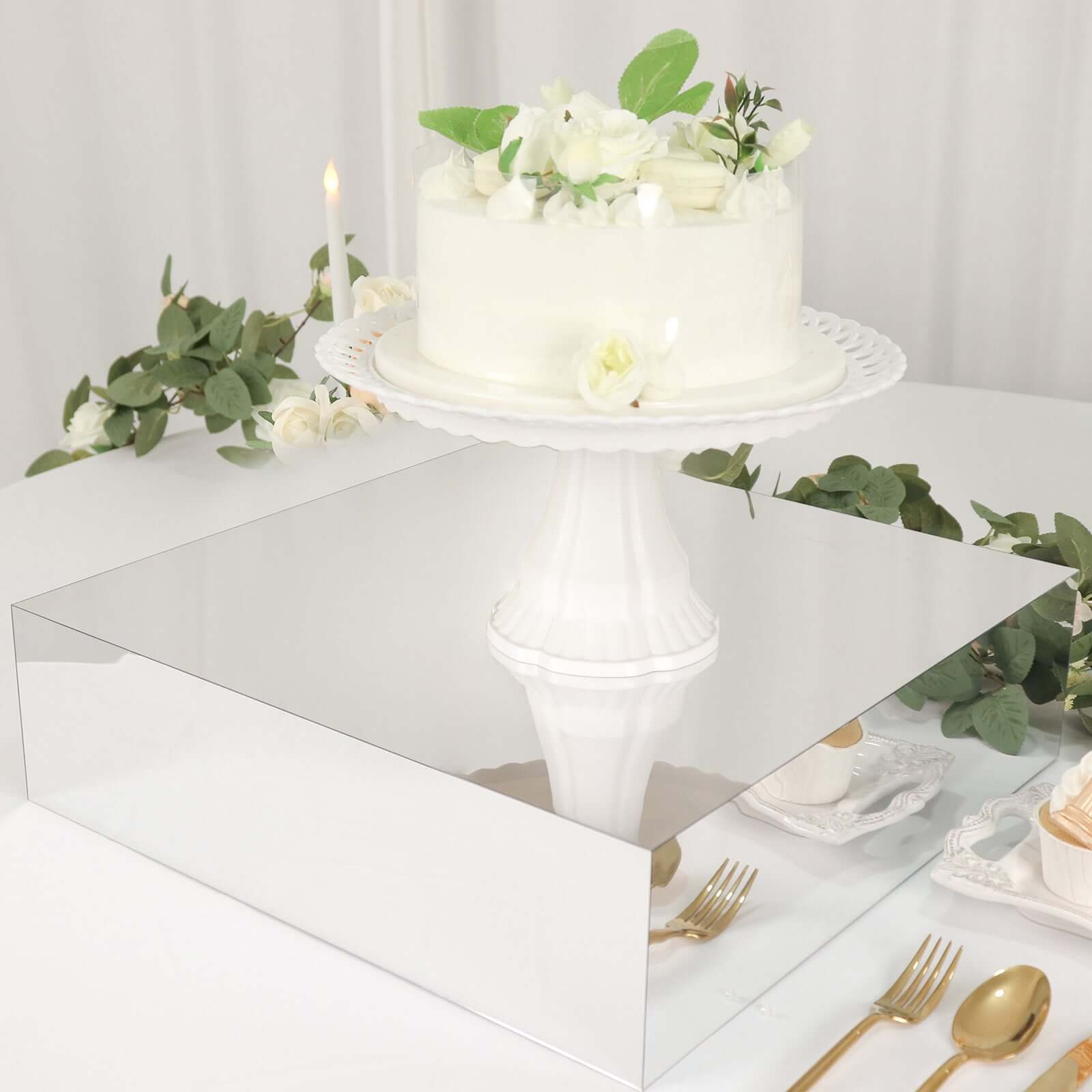 Silver Acrylic Cake Box Stand, Mirror Finish Display Box Pedestal Riser with Hollow Bottom 18