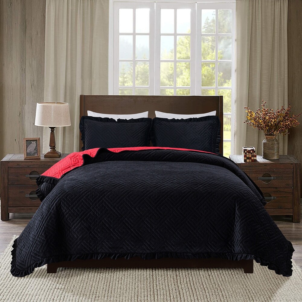 Lavish Plush Poly Velvet Quilt Set