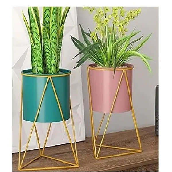 Eye   Catching Design White Powder Coated Metal Planters with Golden Color Geometric Shaped Stand pots new arrival available