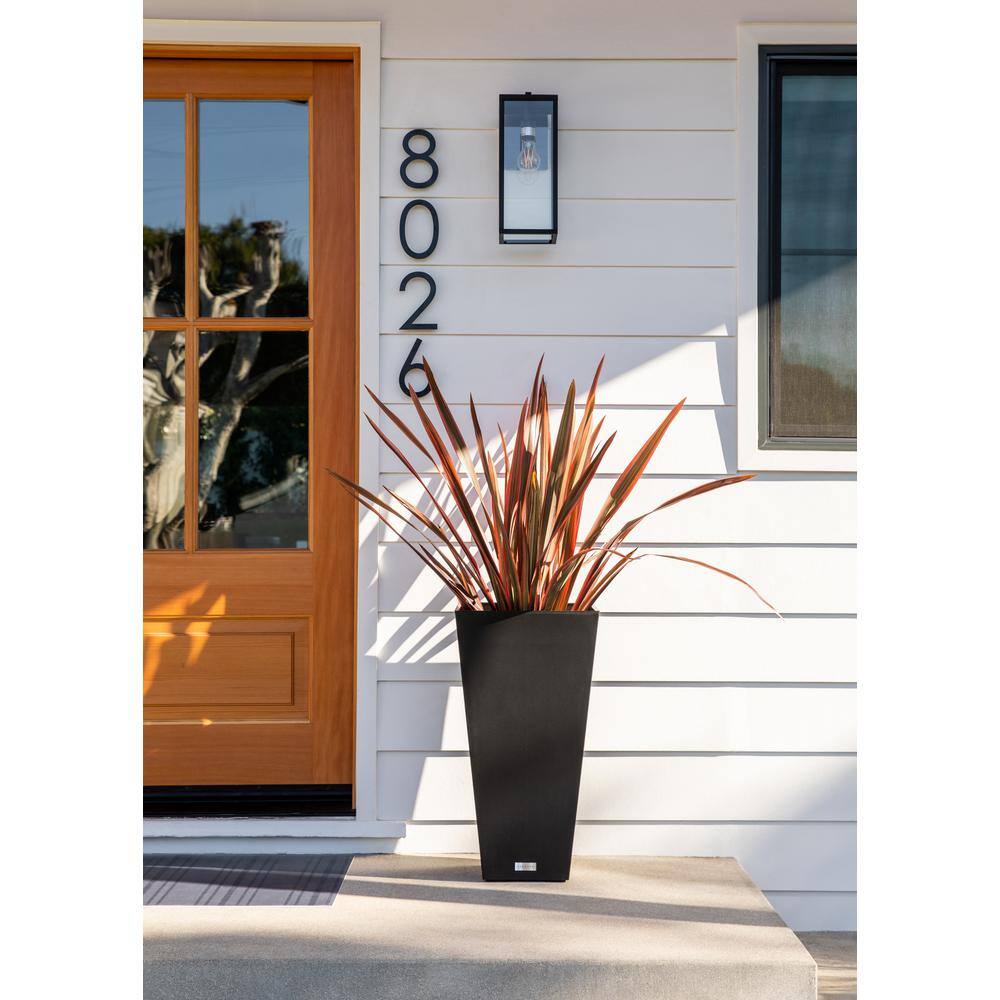 Veradek Midland 30 in. Black Plastic Tall Square Planter (2-Pack) MV32B-2PK