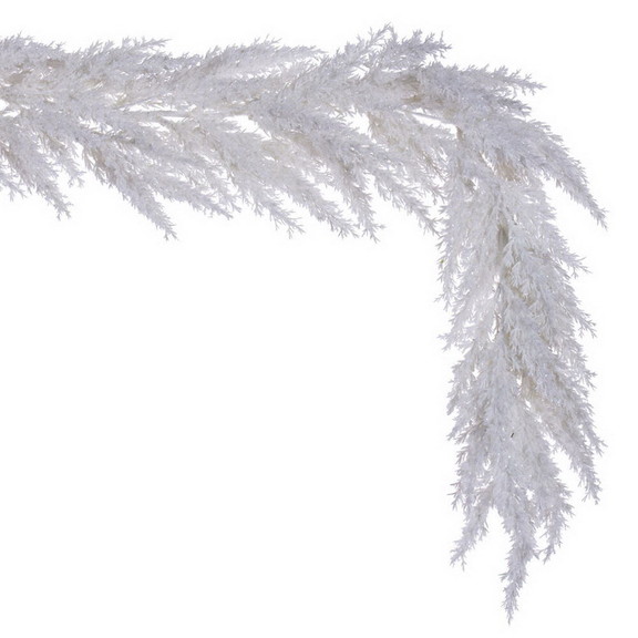 Vickerman 24 White Pampas Grass Wreath