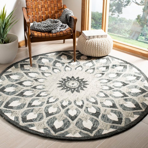 Novelty Nov603 Hand Tufted Area Rug Safavieh