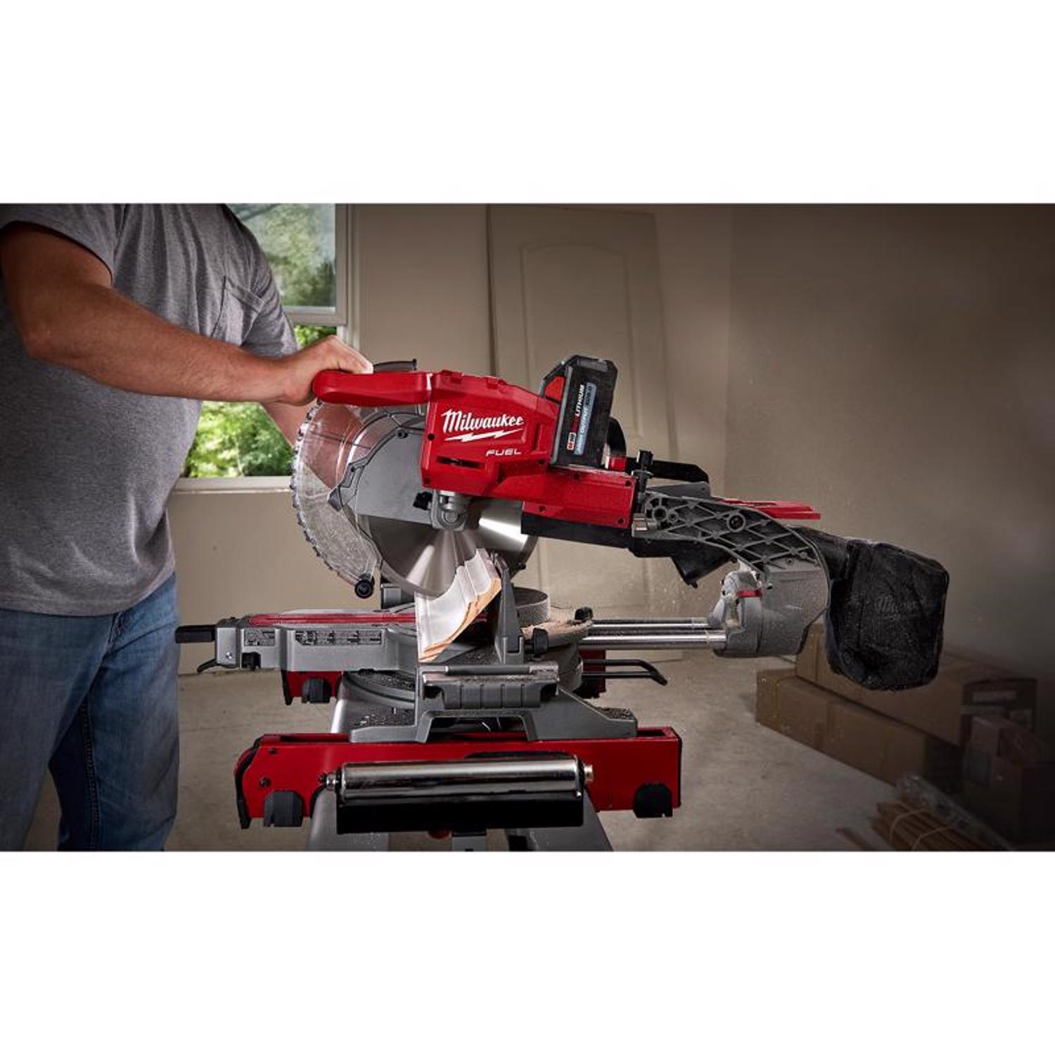 MW M18 FUEL 18 V 10 in. Cordless Brushless Dual-Bevel Sliding Compound Miter Saw Tool Only