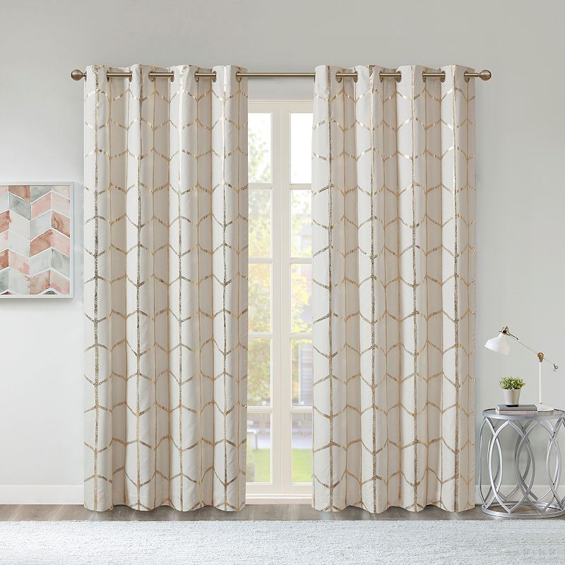 Intelligent Design 100% Blackout 1-Panel Khloe Metallic Grommet Window Curtain