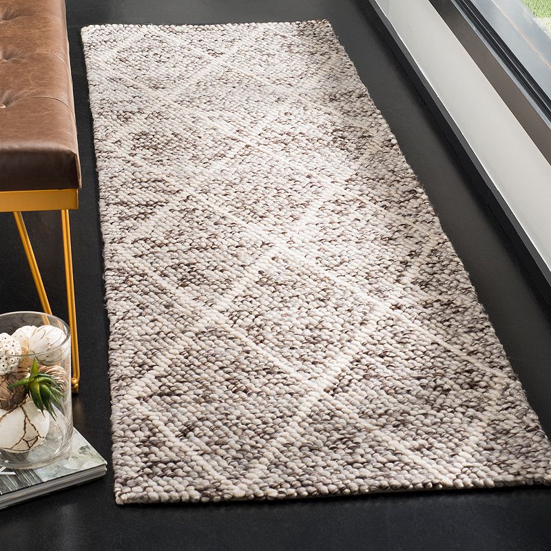 Safavieh Natura Jesse Diamond Rug