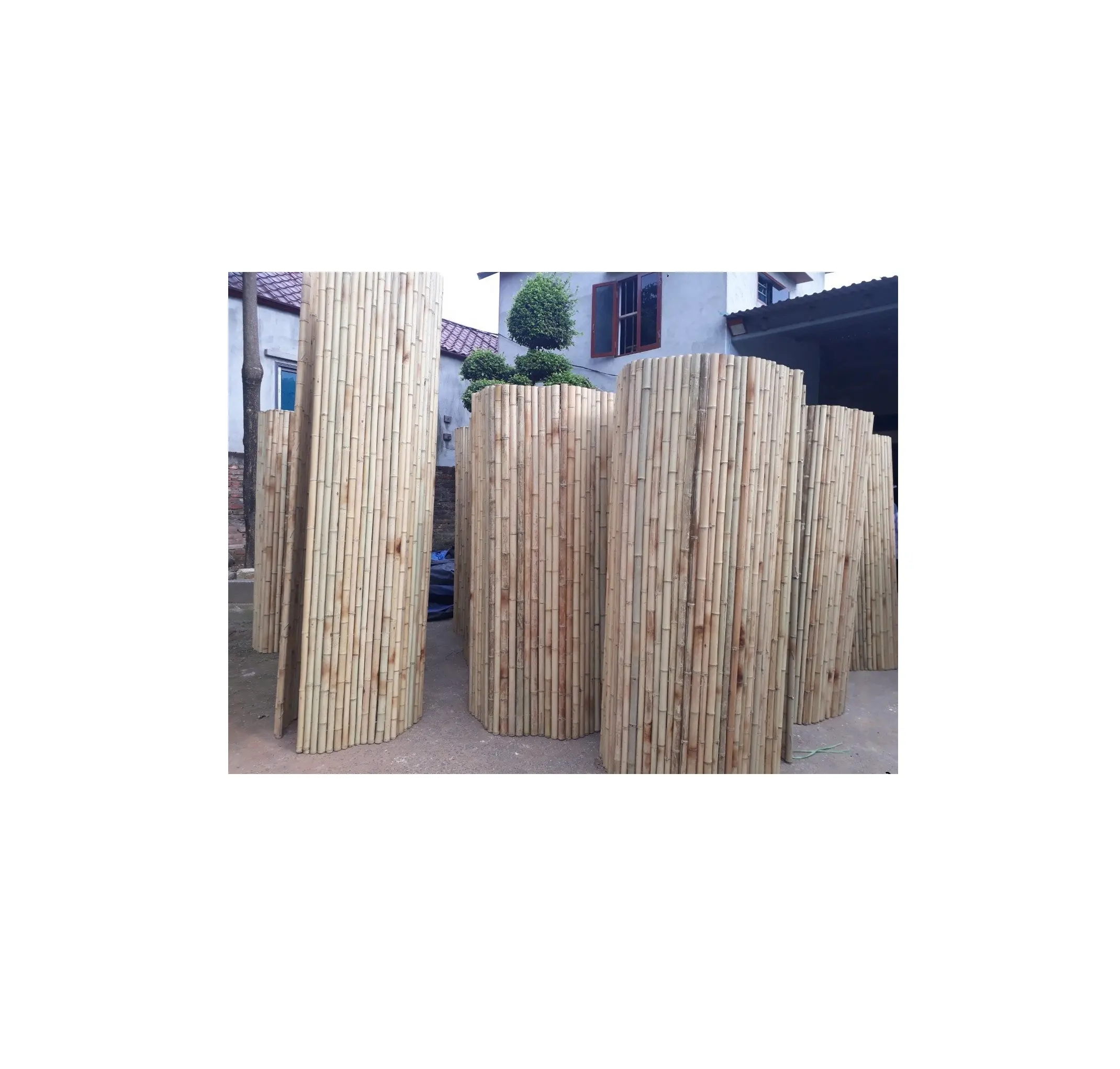 Wholesale cheap price natural Rolled bamboo fence panels for decorative bamboo fencing roll panel from Vietnam bamboo