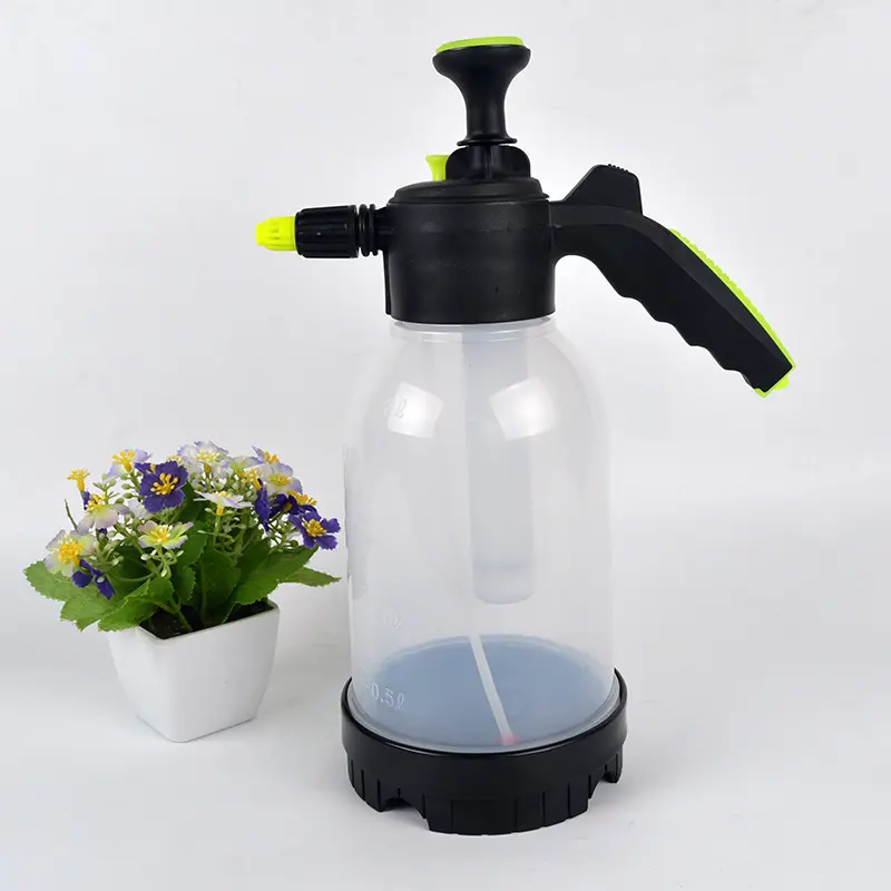 Plastic hand water sprayer fro plants 2liter pump pressure garden sprayer pump