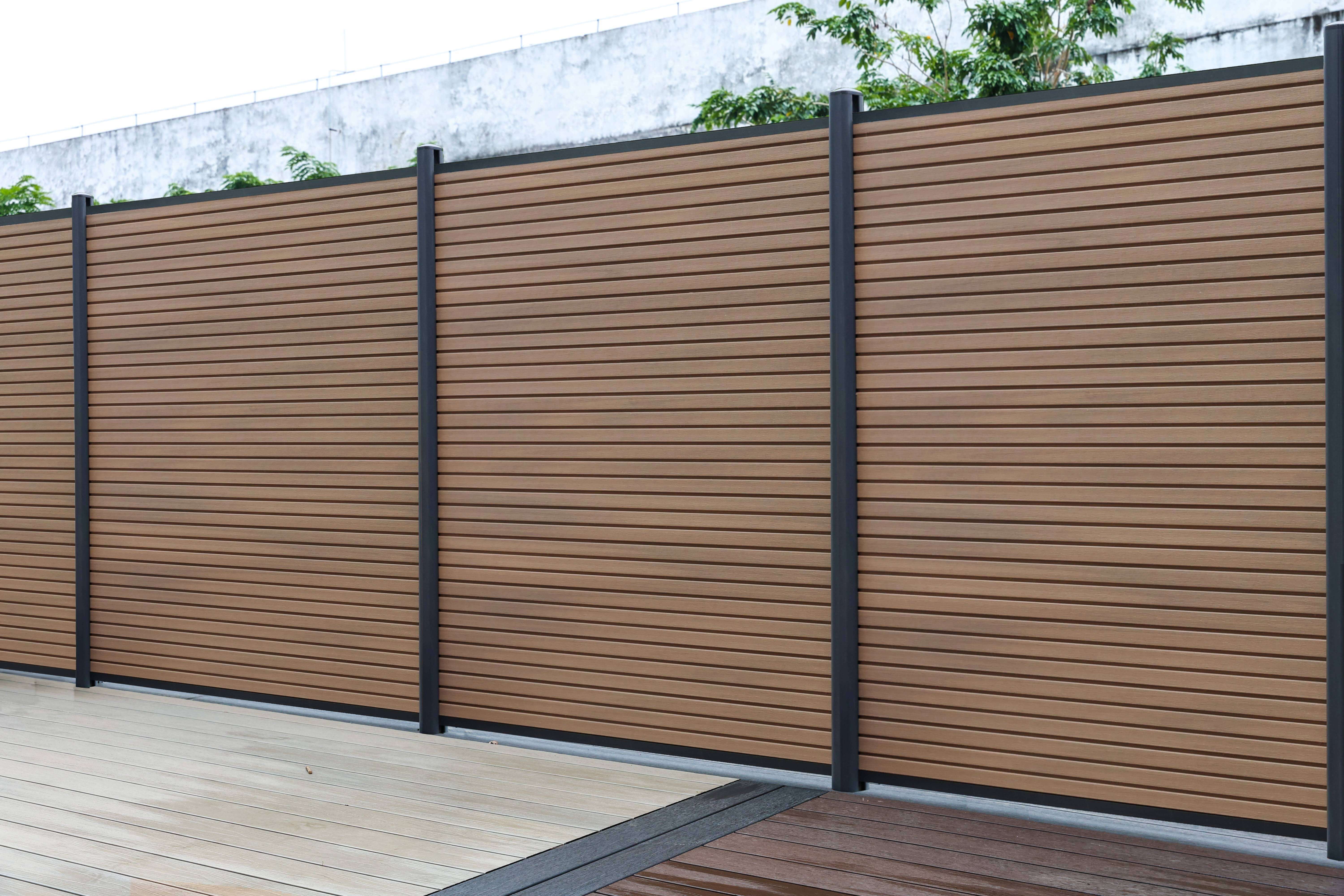 Riviera Cap Composite Privacy Fence