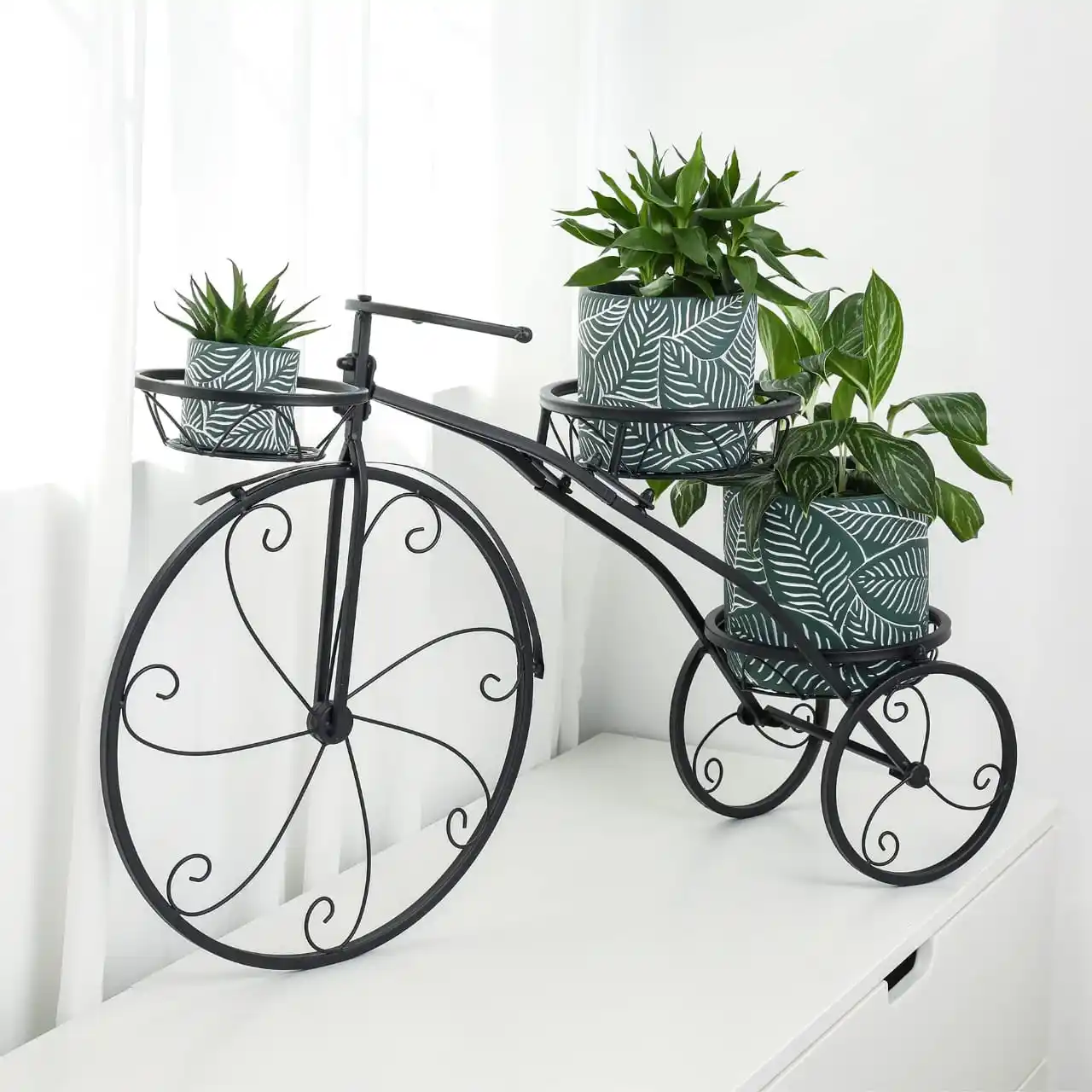 Quality Collection metal Wire antique Bicycle Shape flower pot for garden decoration on hot sale