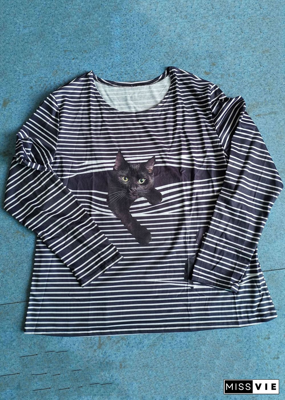 Black Whiet Striped Cat Print O-neck Long Sleeve Plus Size Casual T-shirts