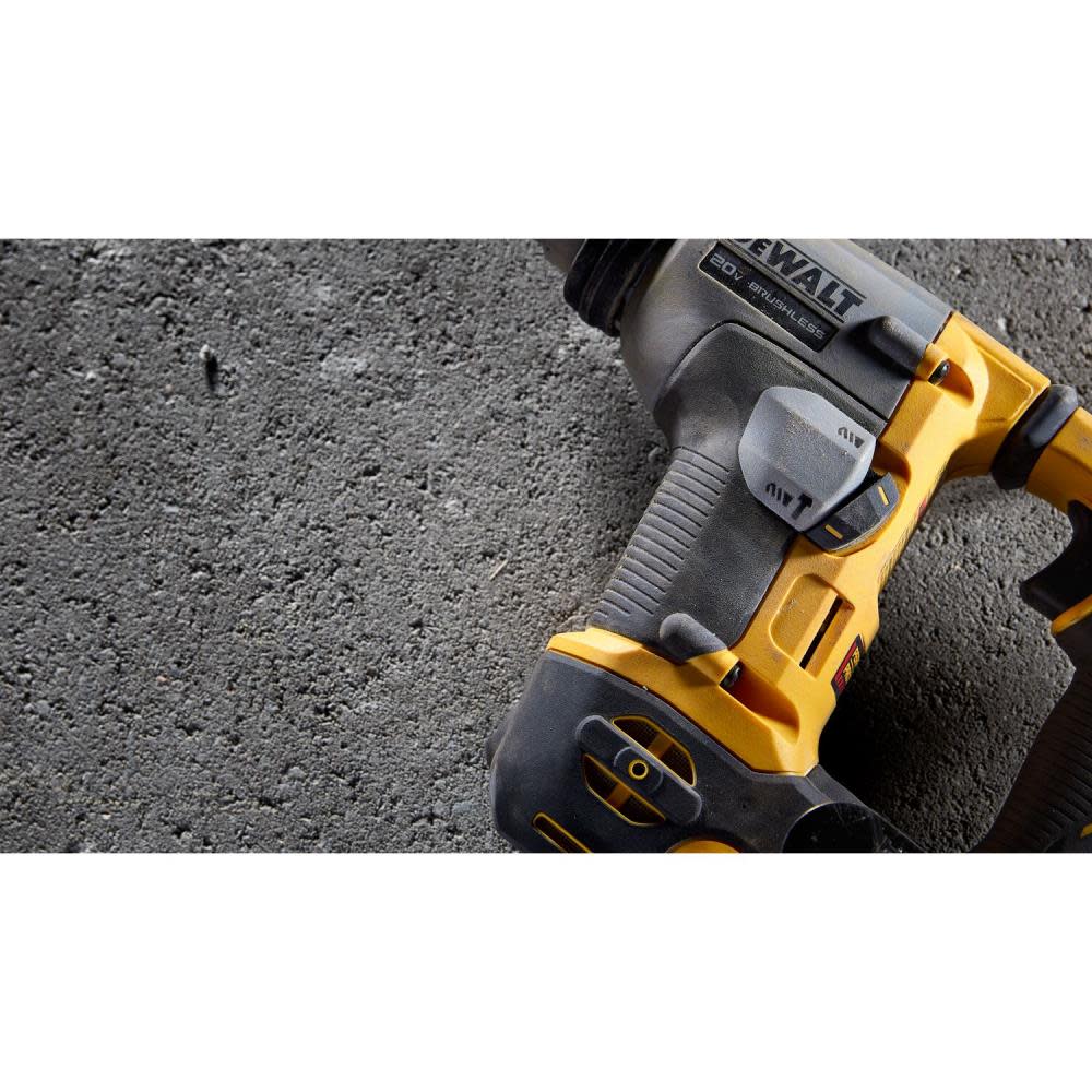 DEWALT ATOMIC 20V MAX 5/8 Brushless SDS PLUS Rotary Hammer Kit ;