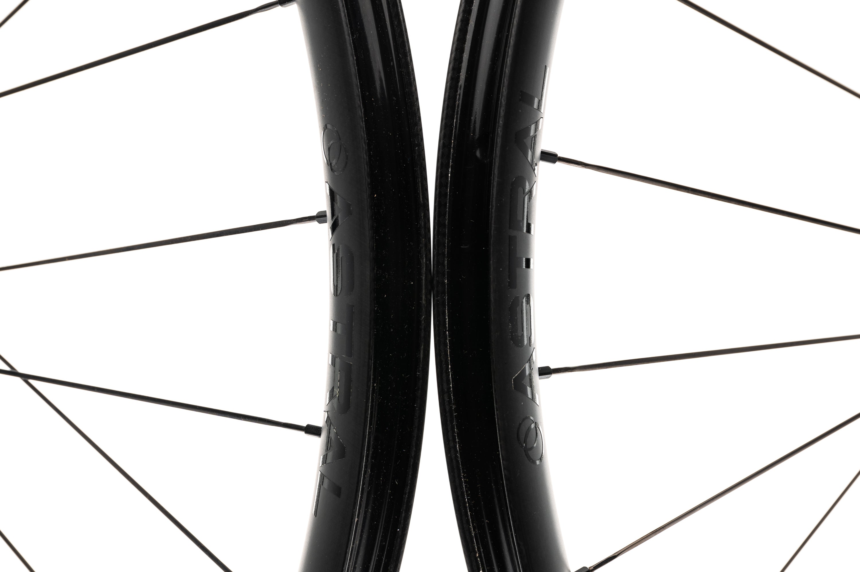 Astral Outback w/ White Industries Hubs Carbon Tubeless 700c Wheelset