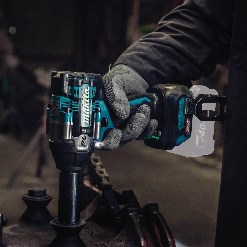 Makita 40V max XGT Square Drive Impact Wrench 1/2