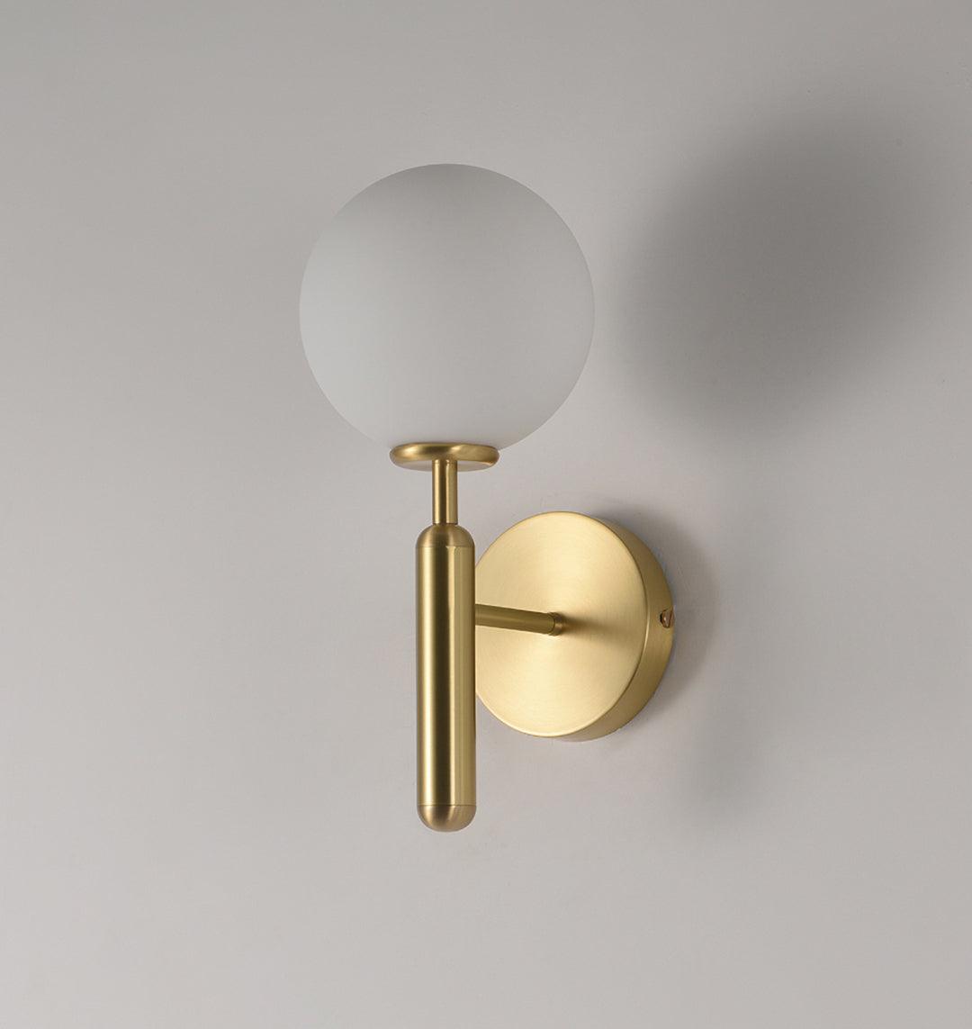 Nordica Wall Lamp