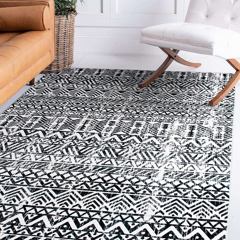 World Rug Gallery Austin Geometric Boho Machine Washable Rug