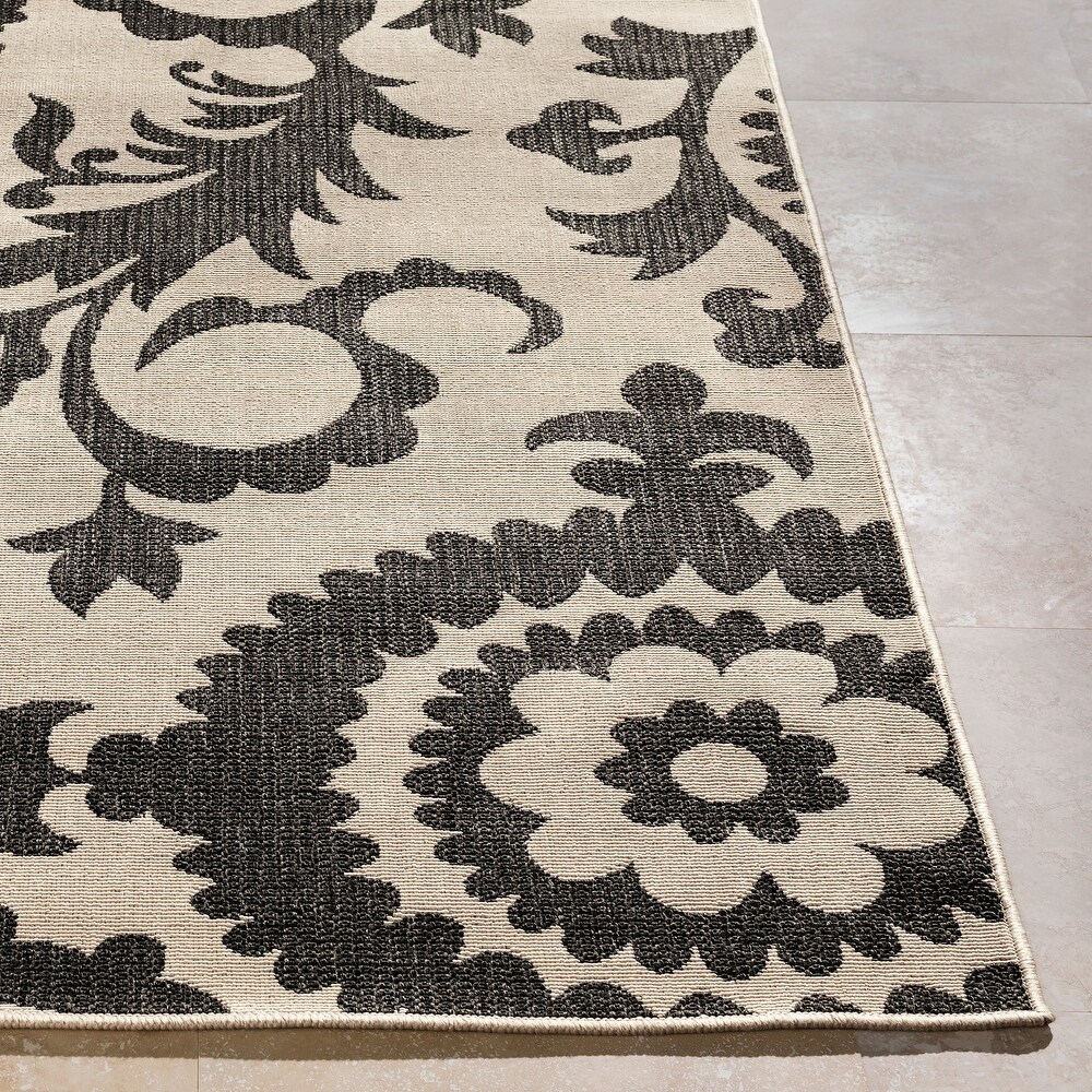 Artistic Weavers Nina Contemporary Floral Indoor/Outdoor Area Rug