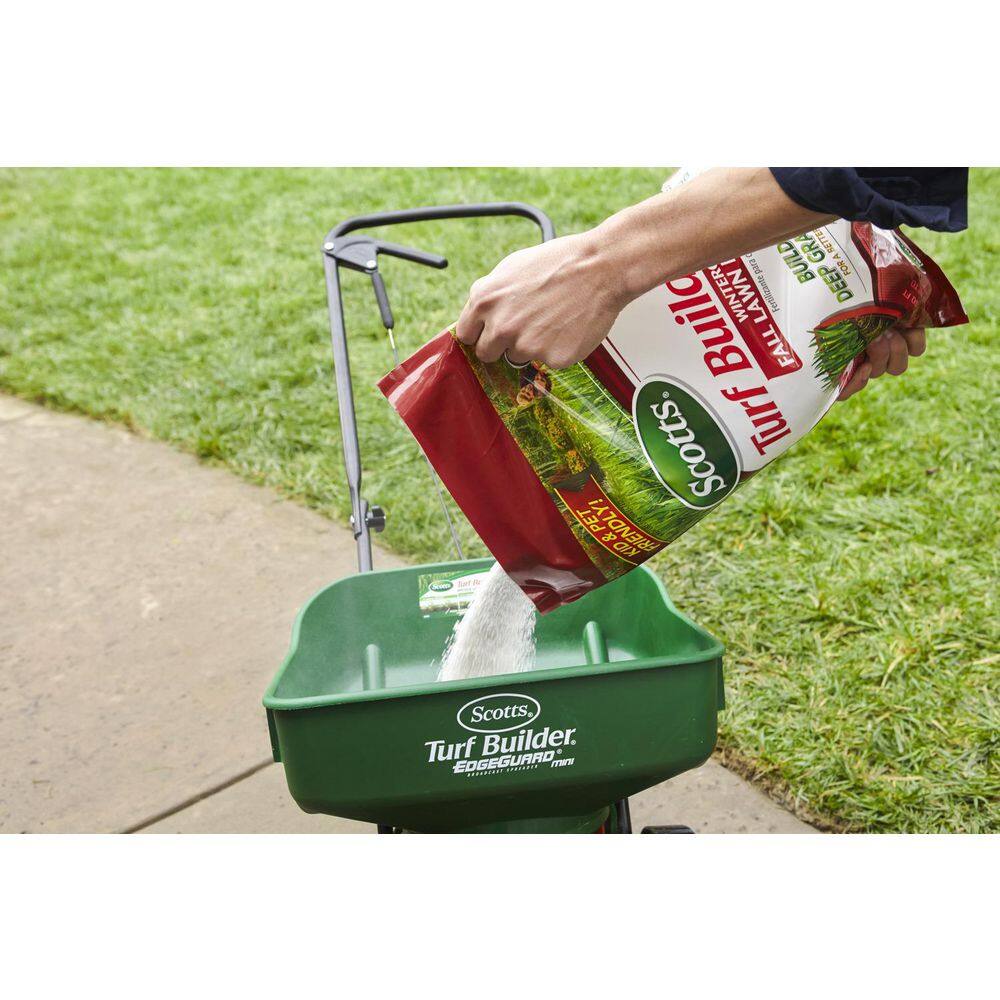 Scotts Turf Builder 10 lbs. 4000 sq. ft. WinterGuard Fall Lawn Fertilizer for All Grass Types 22342