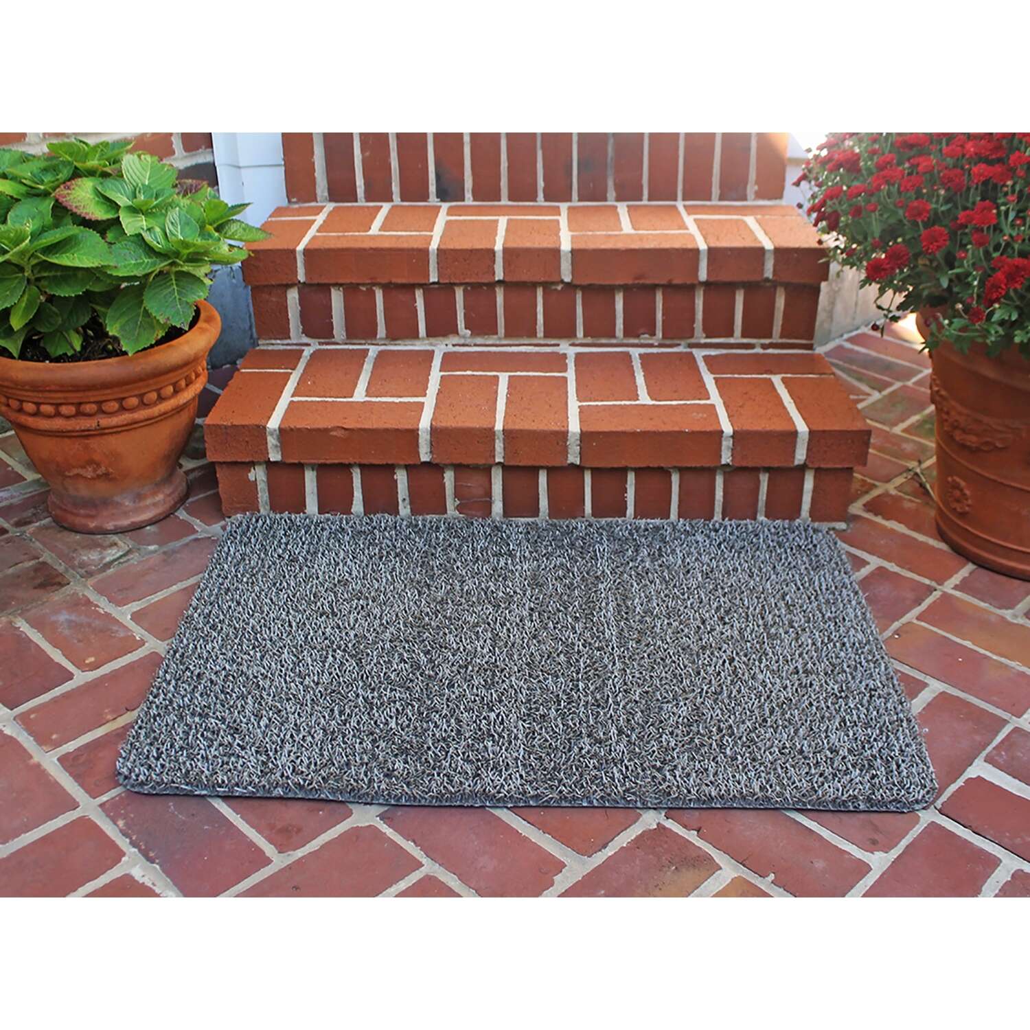 GrassWorx Clean Machine 36 in. L X 24 in. W Taupe Flair AstroTurf Door Mat