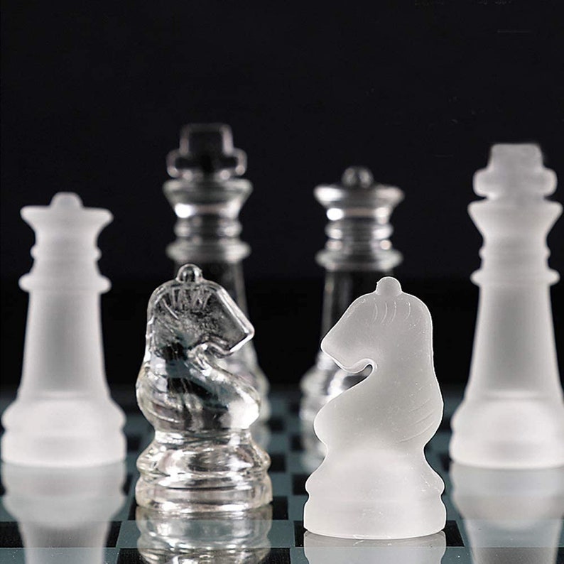 Chess Crystal Glass Decoration Mh-S01