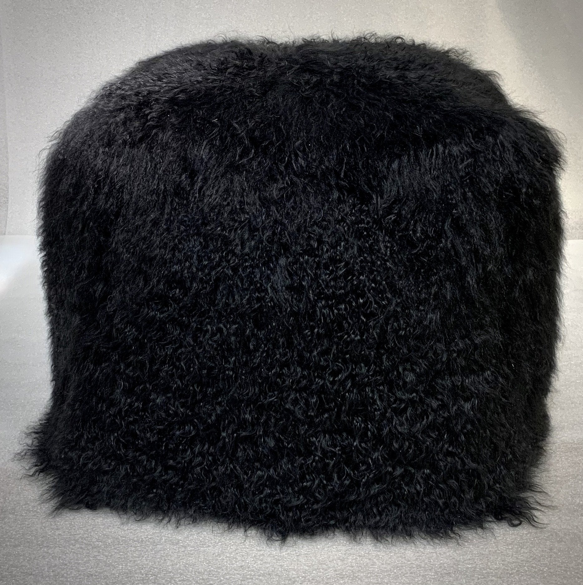 MONGOLIAN WOOL POUF