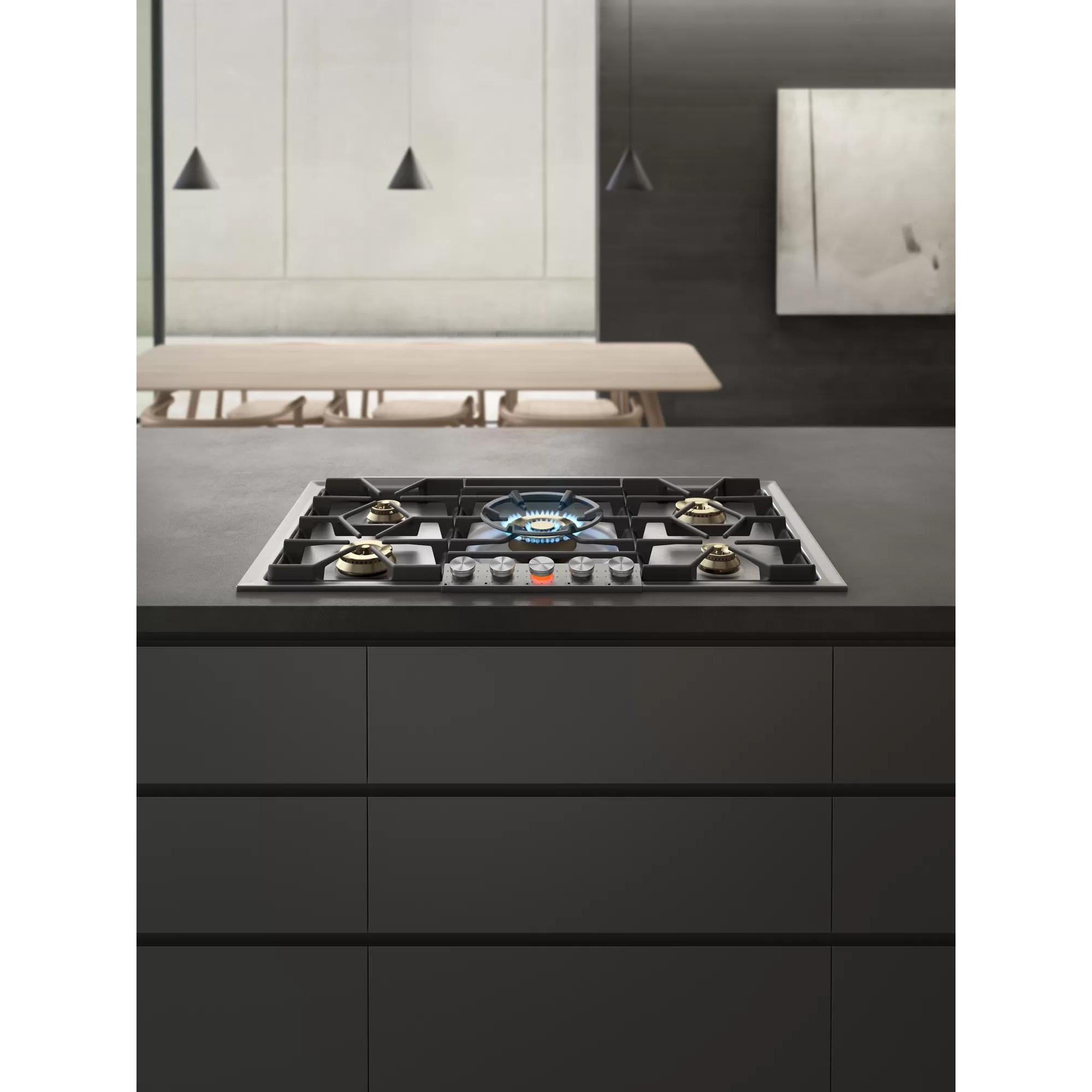 Gaggenau 36-inch Built-in Gas Cooktop with Wok Burner VG295250CA